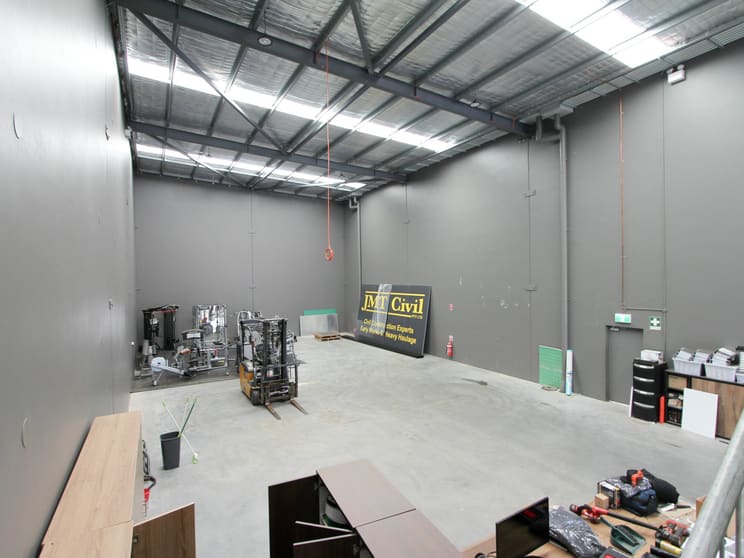 Click to view all images 5/8 Cattle Way Gregory Hills NSW 2557 - Image 3