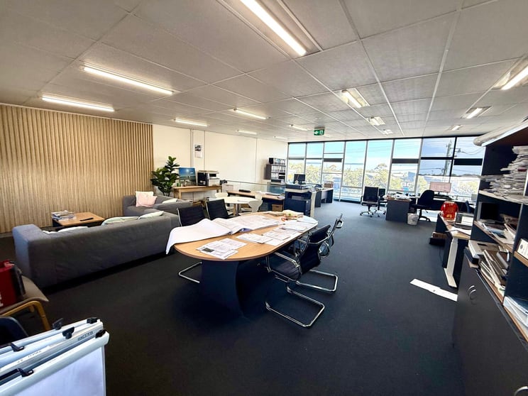 Click to view all images 3 & 4/158 Chesterville Road Cheltenham VIC 3192 - Image 2