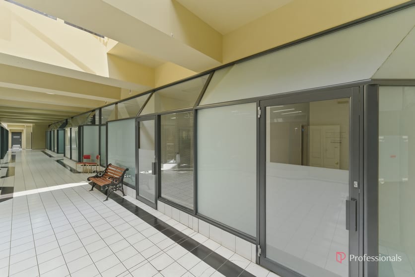 Click to view all images 9 & 10/188-192 Beardy Street Armidale NSW 2350 - Image 2