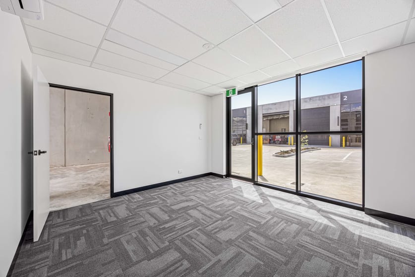 Click to view all images 14/11 Kennedys Drive Delacombe VIC 3356 - Image 3