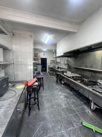 Click to view all images 489 King Georges Road Beverly Hills NSW 2209 - Image 2