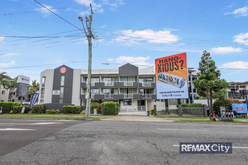 Click to view all images 192 Wellington Road East Brisbane QLD 4169 - Image 1