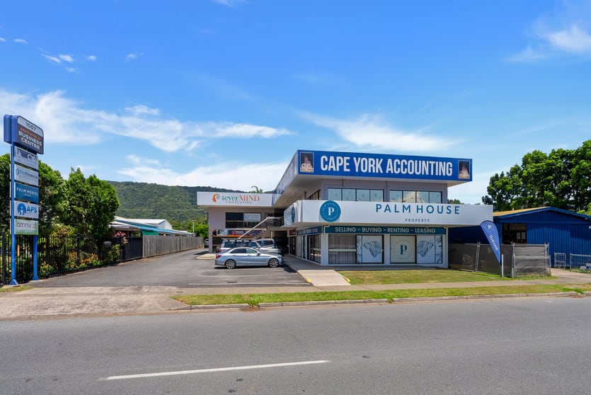 1057 Captain Cook Highway Smithfield QLD 4878 - Image 2