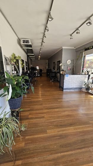 Click to view all images 101A Sydney Road Brunswick VIC 3056 - Image 3