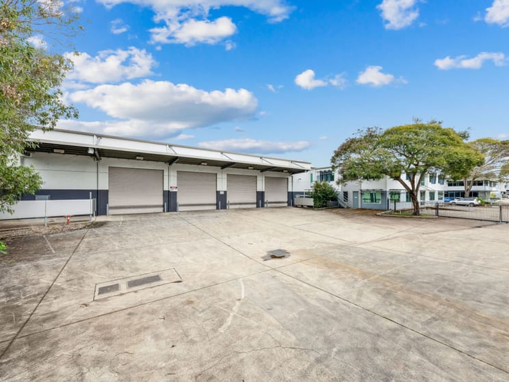 21A/441 Nudgee Road Hendra QLD 4011 - Image 2