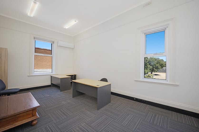 Click to view all images Level 1/62 Gray Street Hamilton VIC 3300 - Image 3