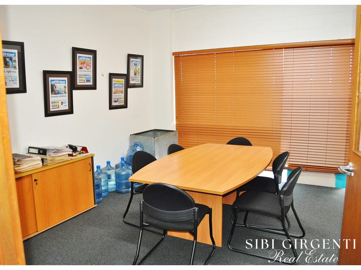 Click to view all images 226 Byrnes Street Mareeba QLD 4880 - Image 1