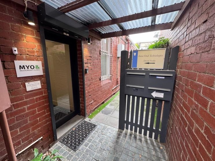 Click to view all images Level 1 Suite C/397 Wattletree Road Malvern East VIC 3145 - Image 2