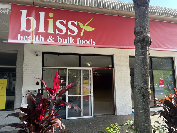 Click to view all images 5B Young Street Southport QLD 4215 - Image 2