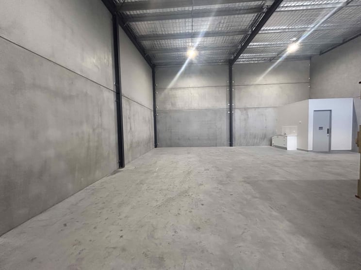 Click to view all images Unit 3, 18 Craftsman Close Beresfield NSW 2322 - Image 2