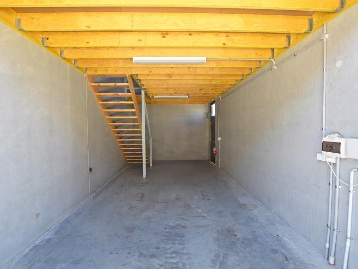 Click to view all images Unit 9/8 Spit Island Close Mayfield West NSW 2304 - Image 3