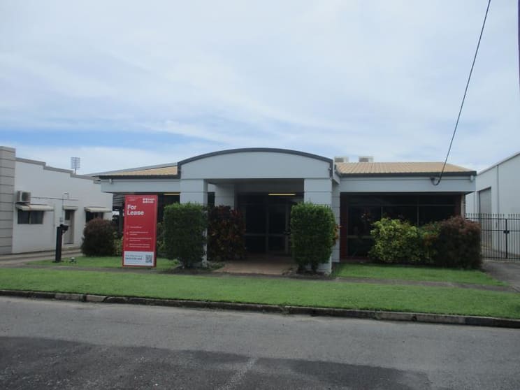Click to view all images A/114-116 Buchan Street Bungalow QLD 4870 - Image 1