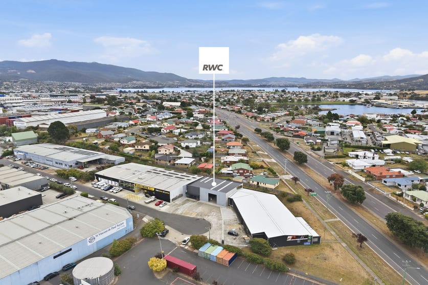 Click to view all images 8a Pear Avenue Derwent Park TAS 7009 - Image 1