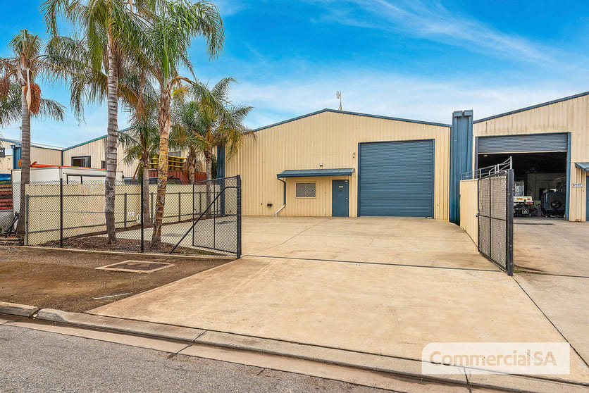 Click to view all images 231 South Terrace Wingfield SA 5013 - Image 1