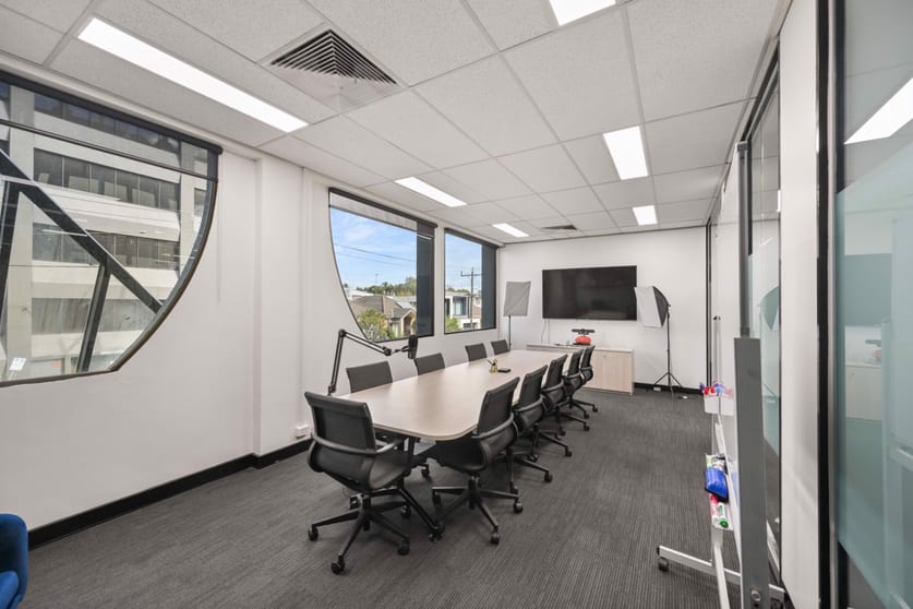 Click to view all images 689 Burke Road Camberwell VIC 3124 - Image 4