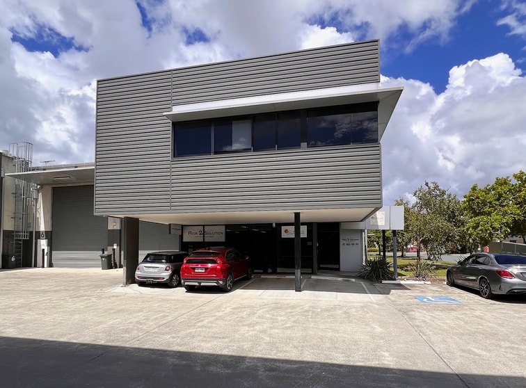Click to view all images 7A/333 Queensport Road Murarrie QLD 4172 - Image 1