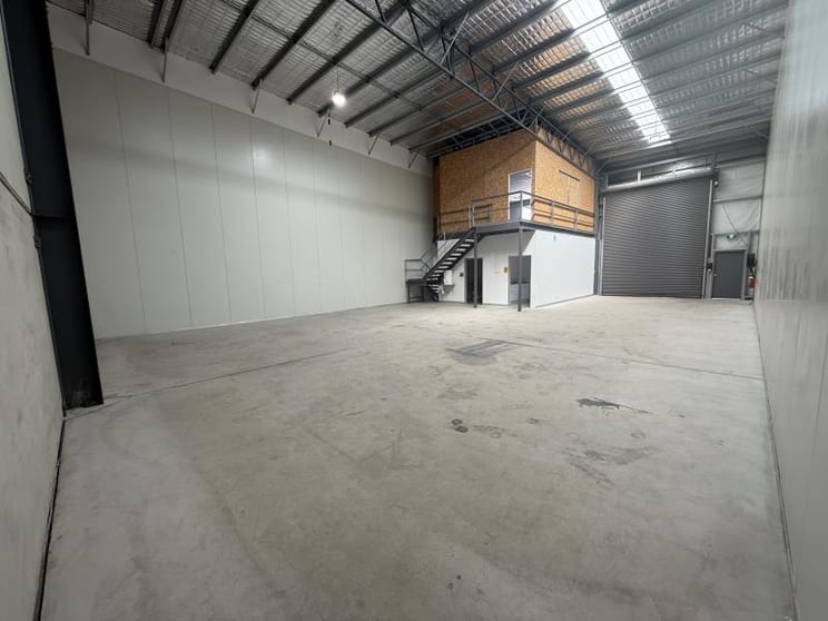 Click to view all images Unit 3/3 Sawmill Circuit Hume ACT 2620 - Image 2