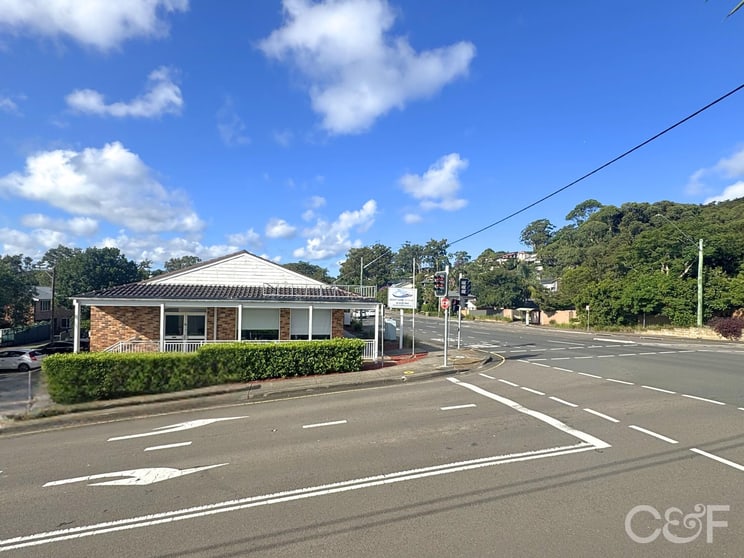 Click to view all images Shop 1/199 Avoca Drive Green Point NSW 2251 - Image 2