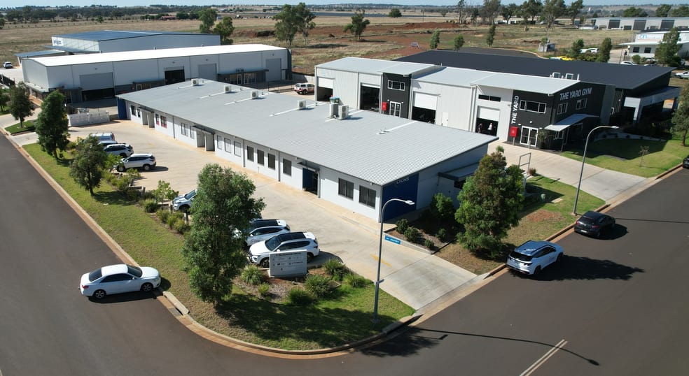 Click to view all images 2/11 Blueridge Drive Dubbo NSW 2830 - Image 1