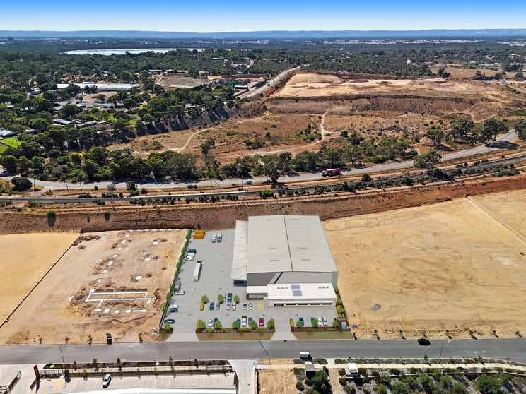 Click to view all images 55 Artemis Loop Wattleup WA 6166 - Image 1