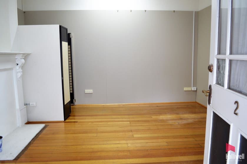 Click to view all images 2/70 Gilbert Street Latrobe TAS 7307 - Image 3