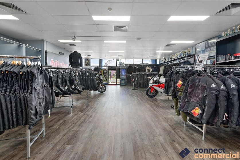 Click to view all images 6/142 Siganto Drive Helensvale QLD 4212 - Image 3