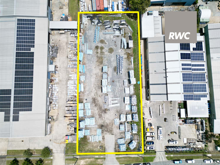 Click to view all images 142 Magnesium Drive Crestmead QLD 4132 - Image 2