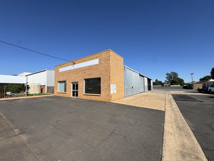 Click to view all images 149A Fitzroy Street Dubbo NSW 2830 - Image 3