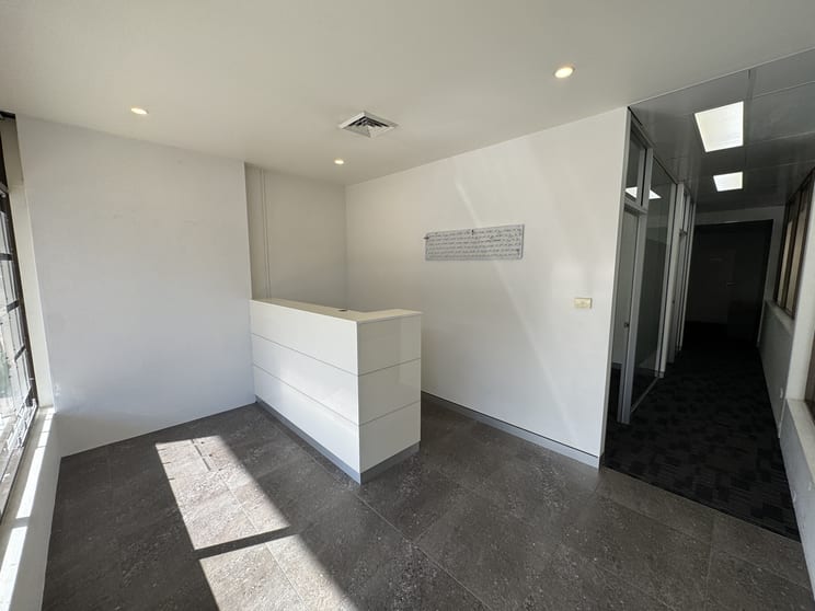 Click to view all images 165 Pacific Highway Charlestown NSW 2290 - Image 2
