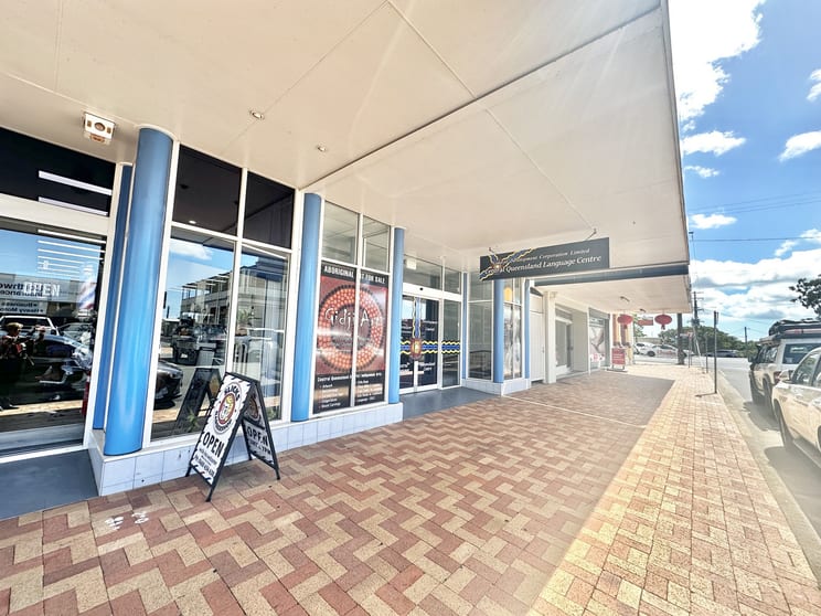 Click to view all images 5 Targo Street Bundaberg Central QLD 4670 - Image 3