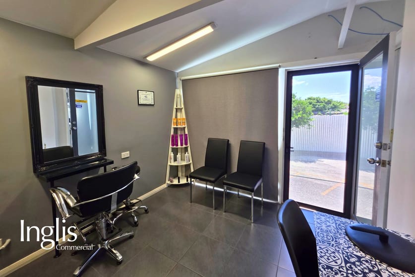 Click to view all images Rear 27 Hill Street Camden NSW 2570 - Image 3