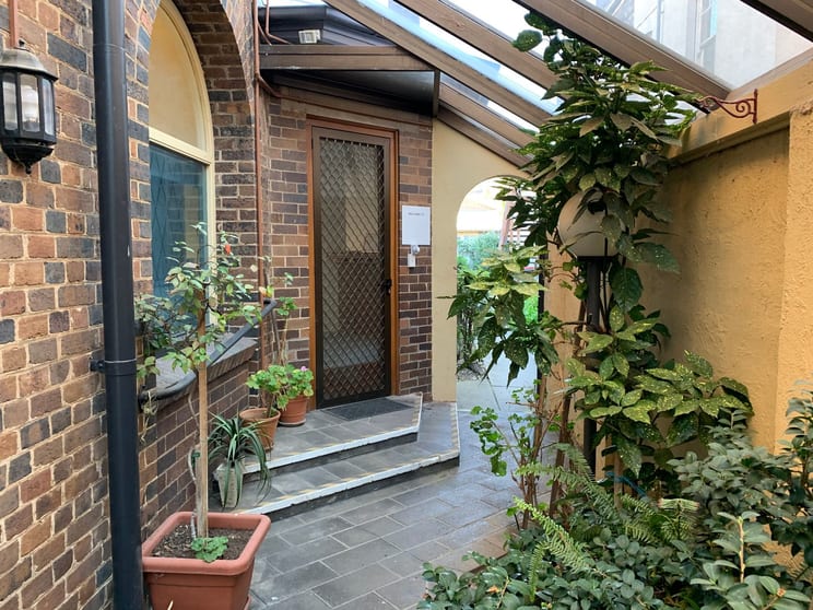 Click to view all images Suite 3/164 Beardy Street Armidale NSW 2350 - Image 1