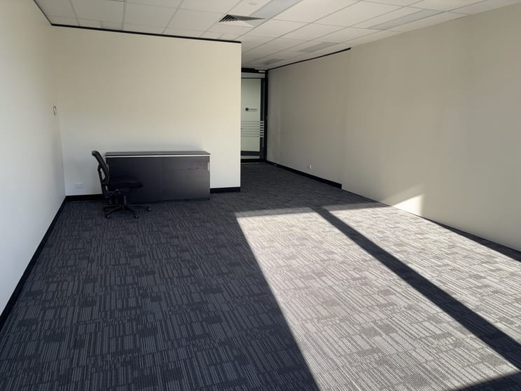 Click to view all images Suite L/450 Chapel Street South Yarra VIC 3141 - Image 2