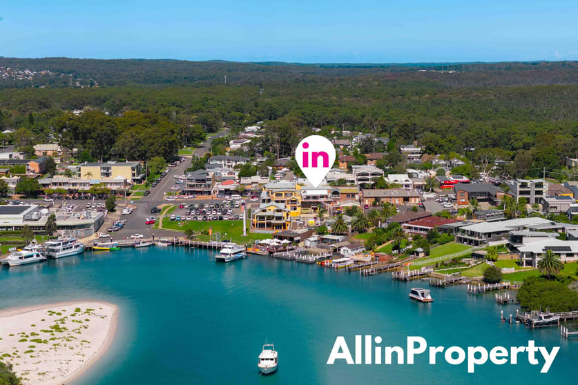 Click to view all images 55 Owen Street Huskisson NSW 2540 - Image 1