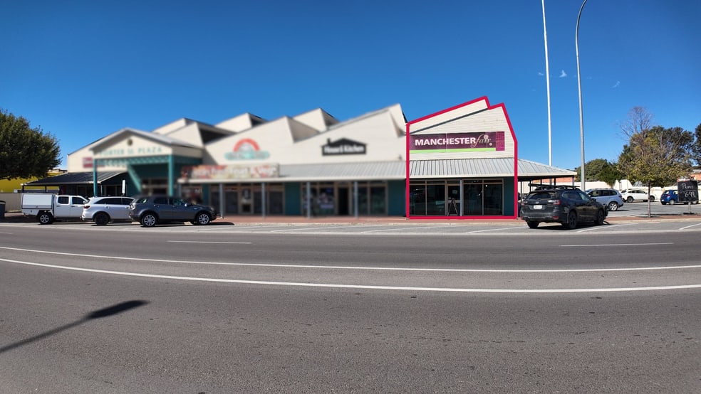 Click to view all images 15-17 Porter Street Port Lincoln SA 5606 - Image 2