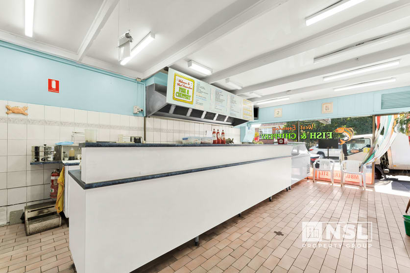 Click to view all images 289A Buckley Street Aberfeldie VIC 3040 - Image 3