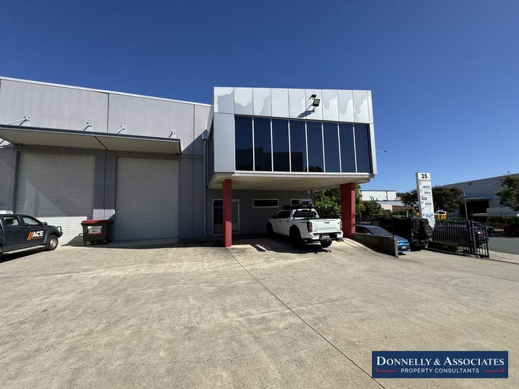 8/35 Limestone Street Darra QLD 4076 - Image 2