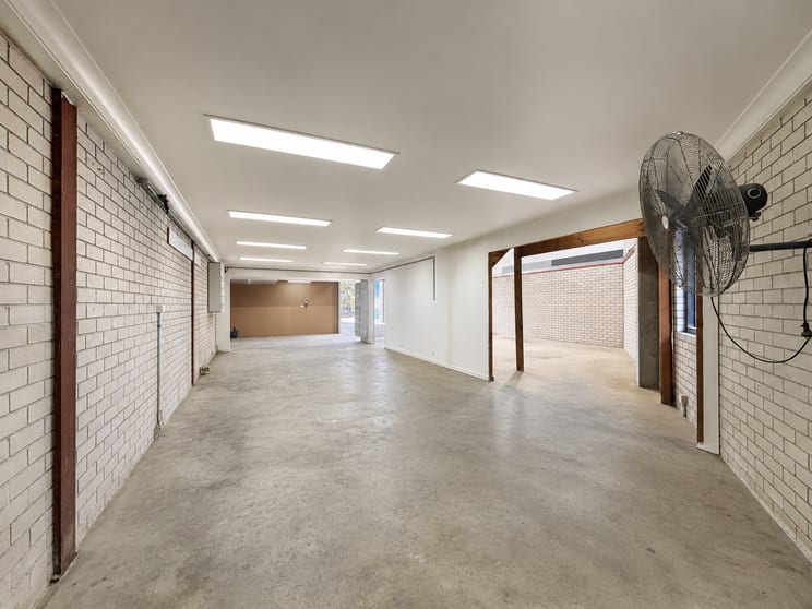 Click to view all images 6/42 Leighton Place Hornsby NSW 2077 - Image 2