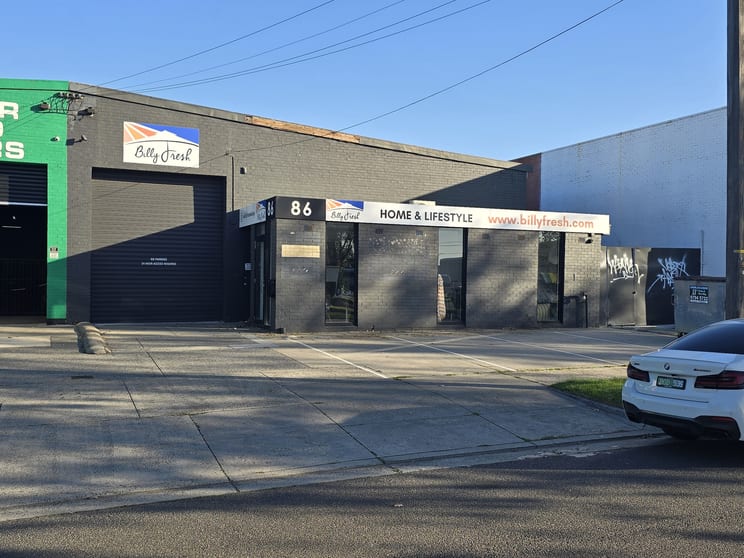 Click to view all images 86 Cochranes Road Moorabbin VIC 3189 - Image 1