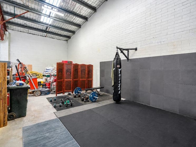 Click to view all images Unit 4/12 Ace Crescent Tuggerah NSW 2259 - Image 3