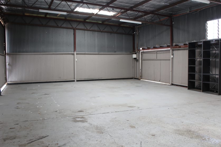 Click to view all images 1/43 Oakdale Road Gateshead NSW 2290 - Image 3