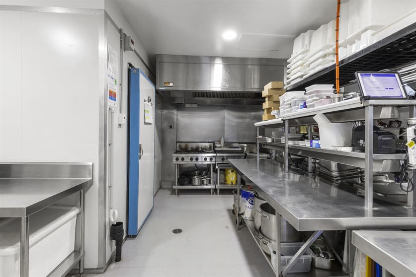 Click to view all images Shop 1/5 Zillman Road Hendra QLD 4011 - Image 3