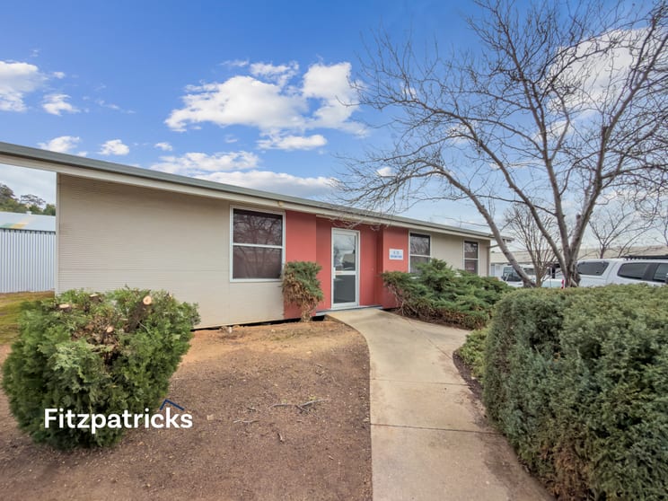 8/23 Copland Street Wagga Wagga NSW 2650 - Image 1