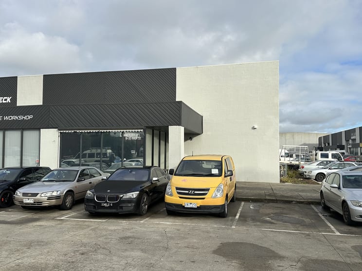 Click to view all images 3/18-20 Rhur Street Dandenong South VIC 3175 - Image 3