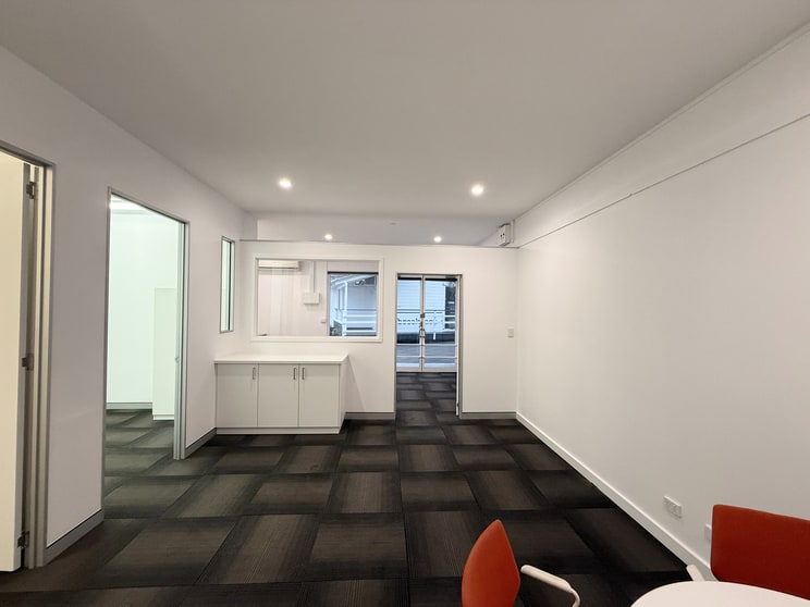 Click to view all images 454-460 Samford Road Gaythorne QLD 4051 - Image 2