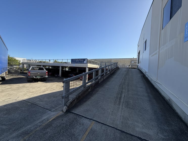 Click to view all images 17A Bult Drive Brendale QLD 4500 - Image 2