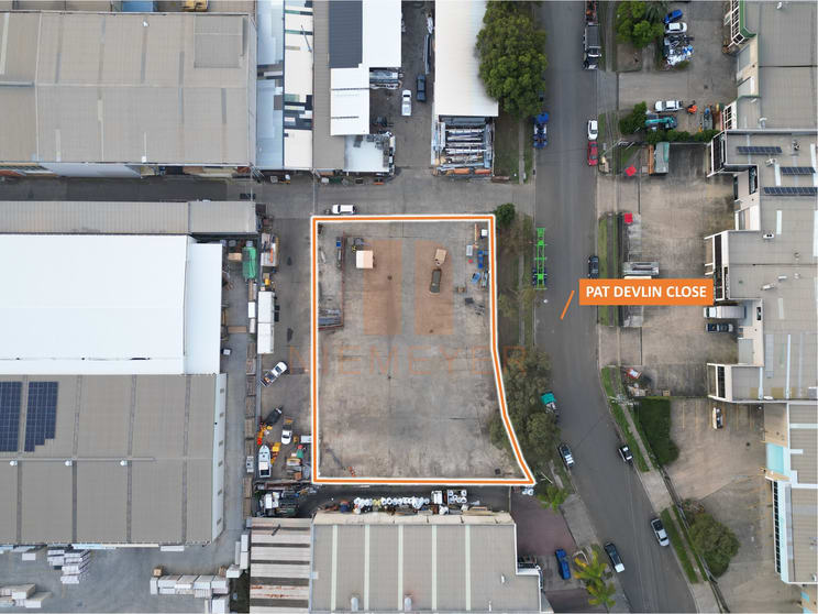 Click to view all images Yard/8 Pat Devlin Close Chipping Norton NSW 2170 - Image 3