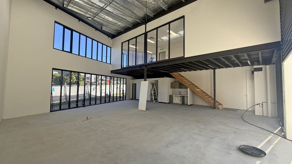 Click to view all images Unit 16/50 Town Centre Drive Helensvale QLD 4212 - Image 2