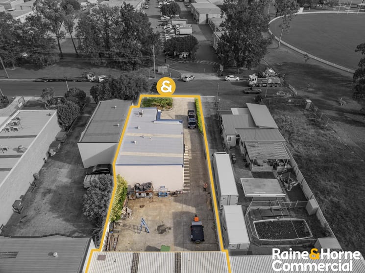 15 Louise Avenue Ingleburn NSW 2565 - Image 2