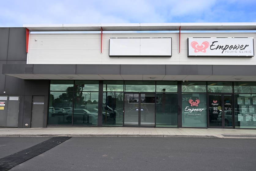Click to view all images 2/355-357 Wagga Road Lavington NSW 2641 - Image 1